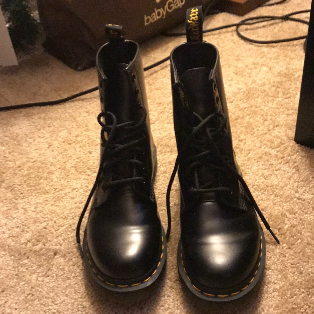 Dr Martens - 8 eye